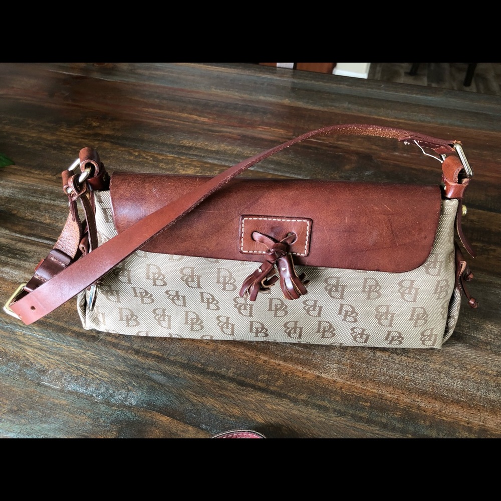 Dooney & Bourke Purse